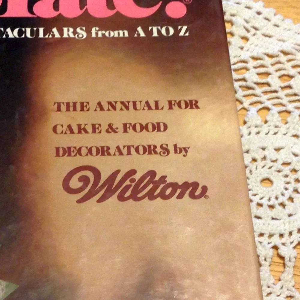 Wilton Cake Decorating 1983 first ed Celebrate!